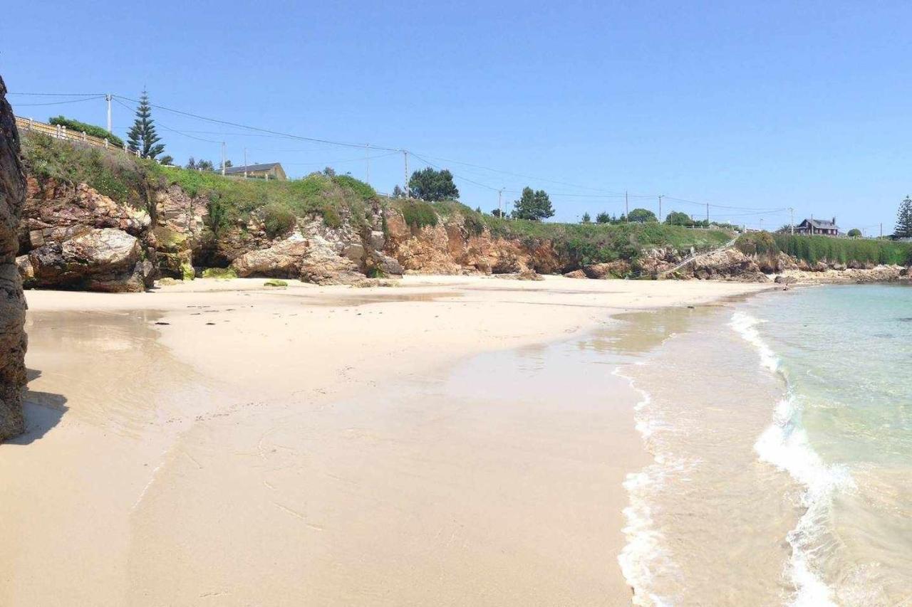 فيلا Burelaفي Chalet Pareado Con Jardin En 1ª Linea De Mar المظهر الخارجي الصورة